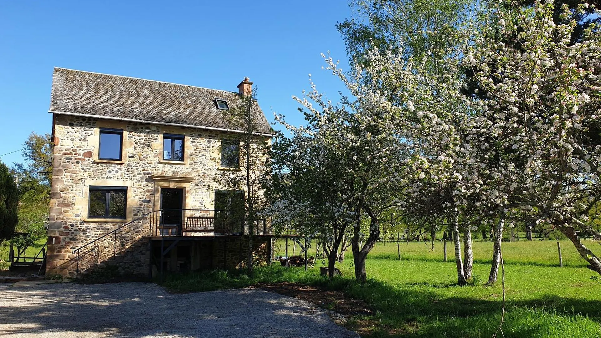 Gite Des Bords Du Lot Saint-Come-d'Olt 0*,  France